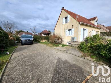 Maison à vendre 405 000 € 5 pièces 4 chambres 138 m² 721 m² de terrain Centre-Les Gres Moissy-Cramayel 77550