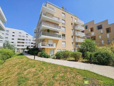 Appartement à louer 1 595 € 3 pièces 2 chambres 61,9 m² RDC/6 Croix Blanche Châtenay-Malabry 92290