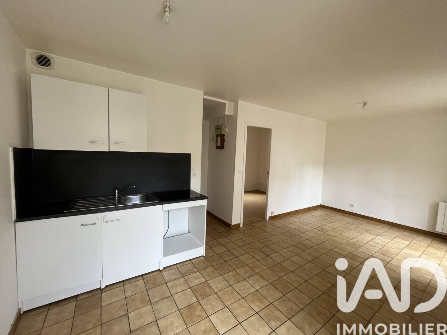 Maison à louer, 32m², EPERNON