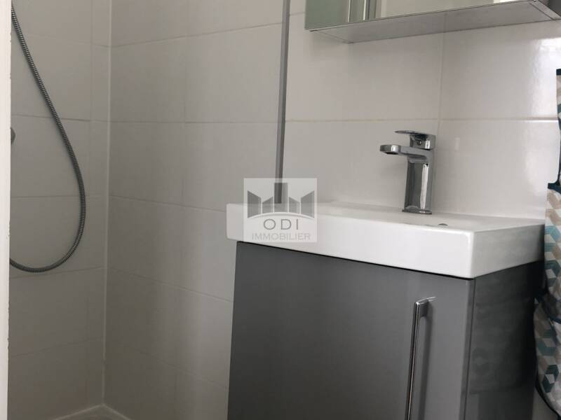 Maison à louer, 12m², PARIS 16E