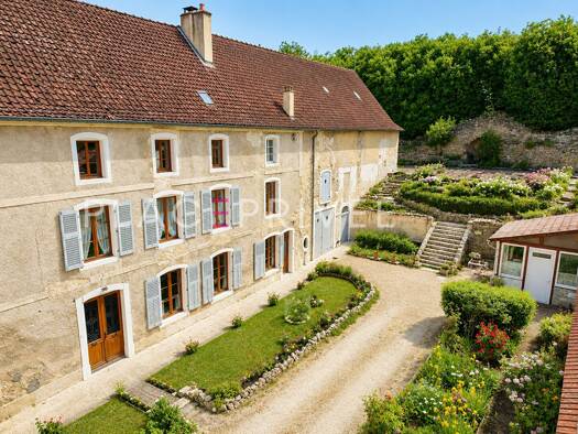 Maison à vendre 270 000 € 7 pièces 5 chambres 230 m² 964 m² de terrain Gondrecourt-le-Château 55130