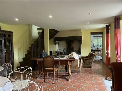 Maison à vendre 176 550 € 5 pièces 3 chambres 114 m² 10 765 m² de terrain St Goazec 29520