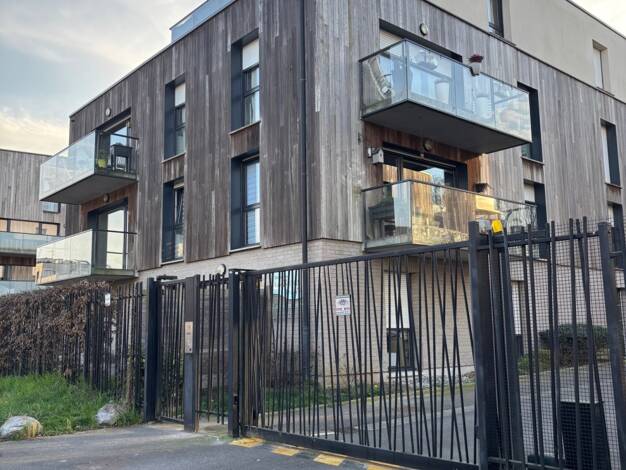 Appartement à louer 806 € 3 pièces 2 chambres 62,4 m² 2ème étage Bousbecque 59166