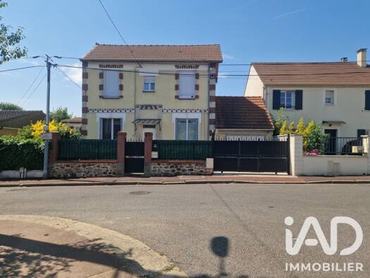 Maison à vendre 455 000 € 6 pièces 3 chambres 155 m² 303 m² de terrain La Grille Doree Eaubonne 95600