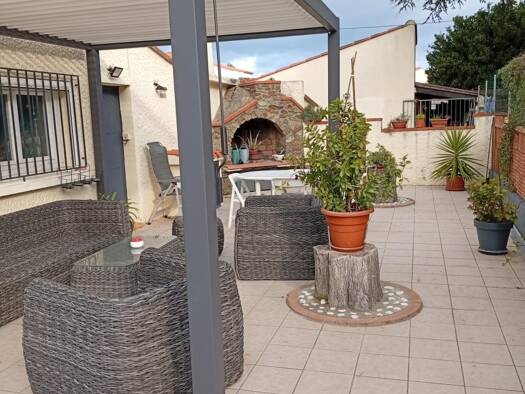 Maison de plain-pied à vendre 399 000 € 4 pièces 3 chambres 125 m² 700 m² de terrain Saint-Laurent-de-la-Salanque 66250