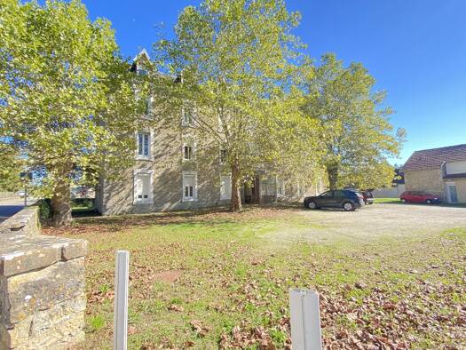 Appartement à vendre 44 000 € 2 pièces 1 chambre 47 m² RDC/3 Alvignac 46500