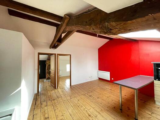 Appartement à vendre 59 000 € 3 pièces 2 chambres 55 m² Étage 3/3 Boën-sur-Lignon 42130