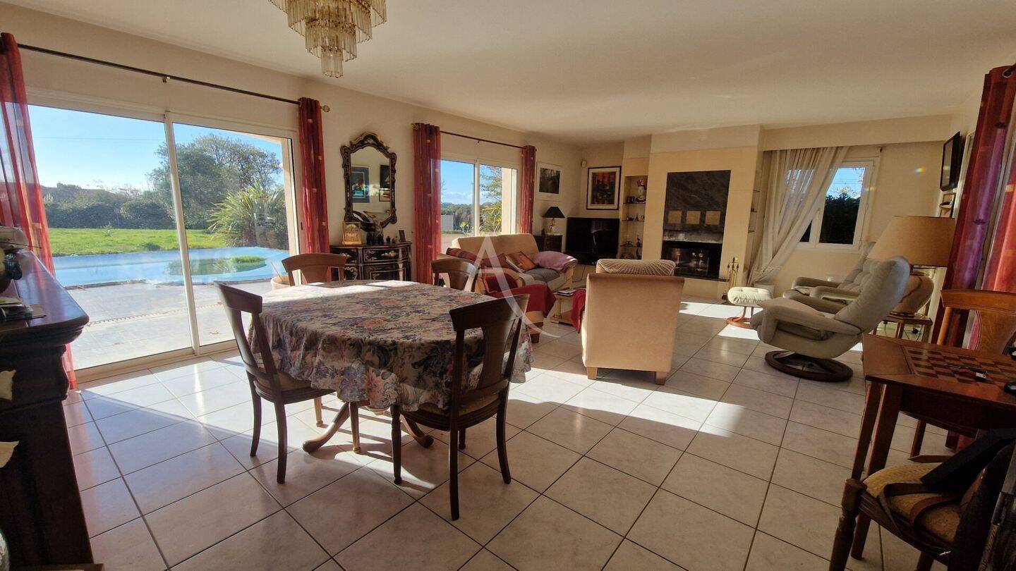 Maison à vendre, 125m², TALMONT SAINT HILAIRE