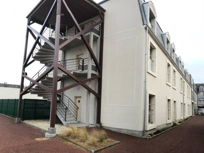 Maison à louer, 43m², NEUVILLE AUX BOIS