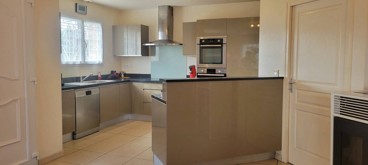 Maison à vendre, 108m², SEYRESSE