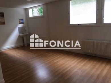 Local commercial à louer 570 € 28 m² de surface de vente Pastières Chartres 28000