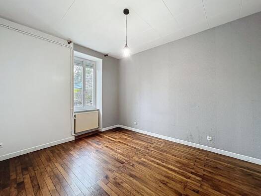 Maison de plain-pied à louer 649 € 3 pièces 2 chambres 63,5 m² La Couronne-Saint Henri Le Creusot 71200