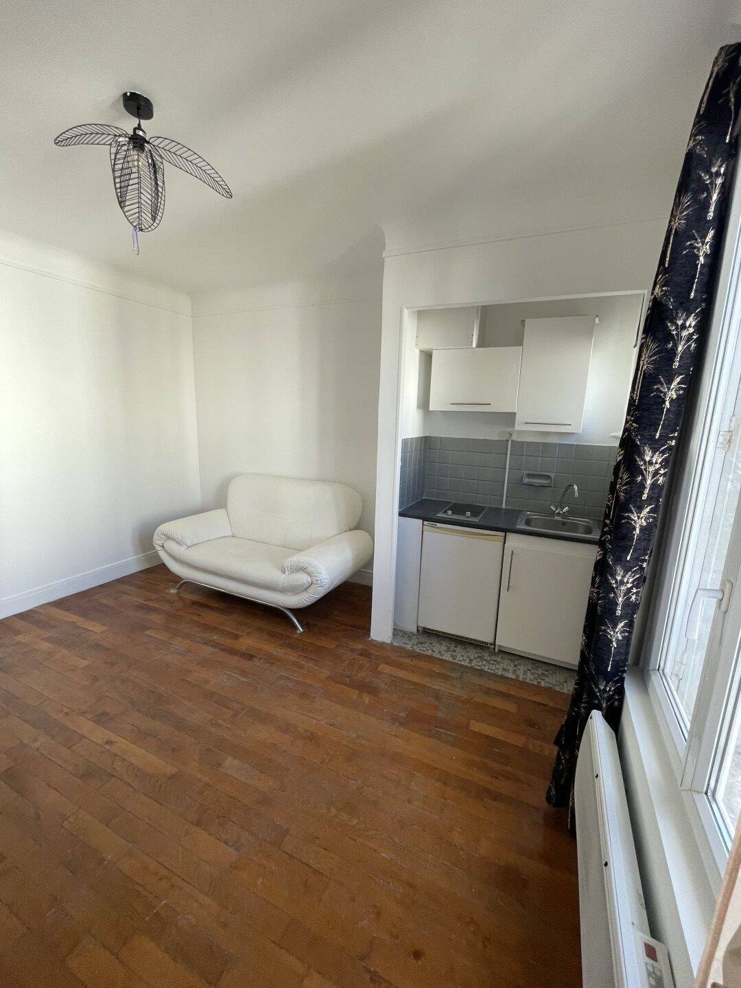 Maison à louer, 35m², COURBEVOIE