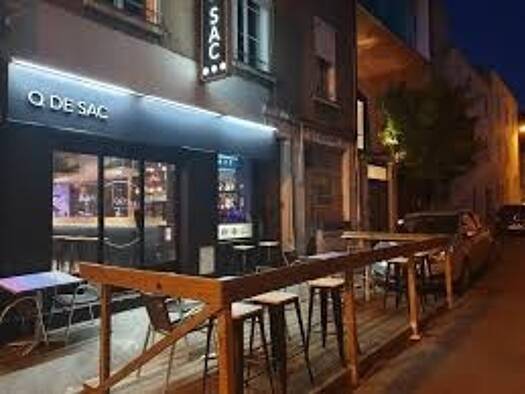 Local commercial à vendre 189 900 € 152 m² de surface de vente Centre Angers 49100