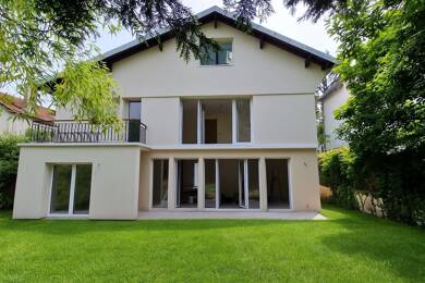 Maison à vendre 1 735 000 € 8 pièces 6 chambres 250 m² 500 m² de terrain Cote Saint Louis Garches 92380