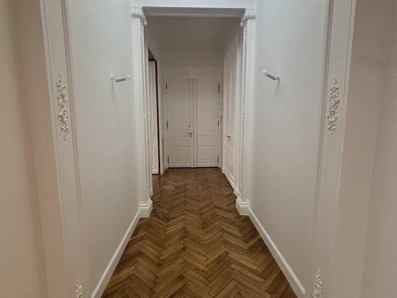 Maison à louer, 360m², PARIS 16E