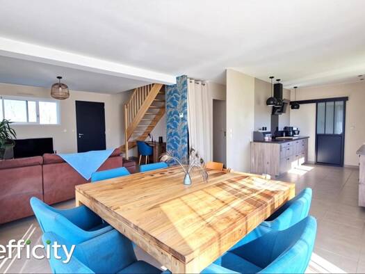 Pavillon à vendre 309 000 € 7 pièces 5 chambres 116 m² 1 633 m² de terrain Bellevigne-en-Layon 49380