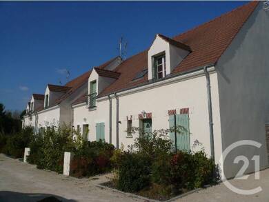 Maison à louer 843 € 4 pièces 3 chambres 92 m² 40 m² de terrain Donnery 45450