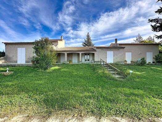 Maison à vendre 699 000 € 4 chambres 220 m² 1 000 m² de terrain Logis Neuf Ouest Allauch 13190