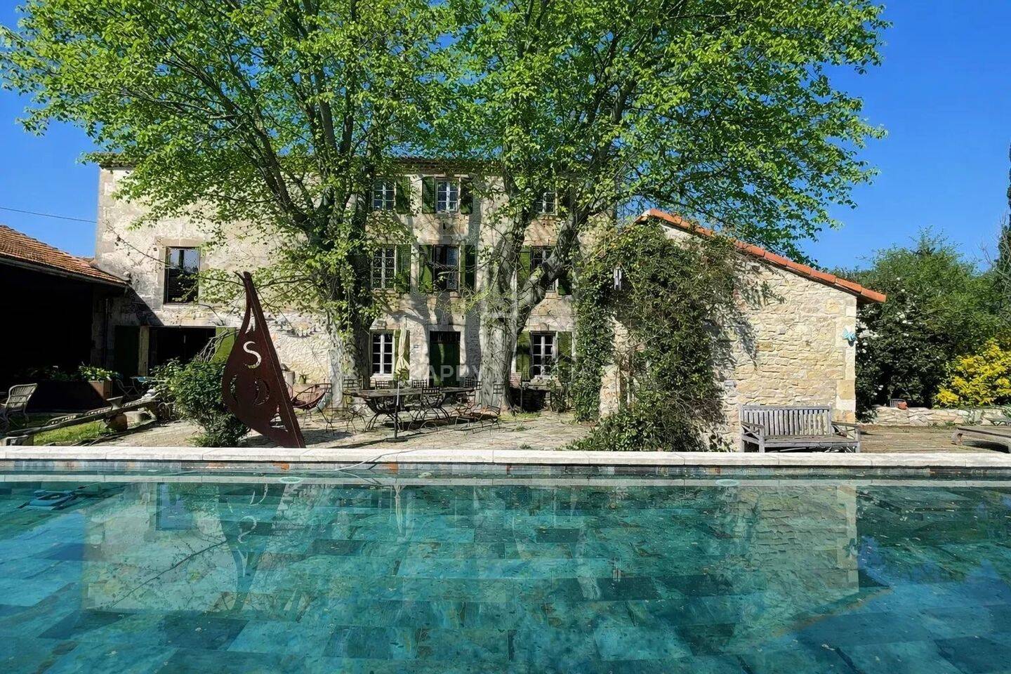 Maison à vendre, 356m², TARASCON