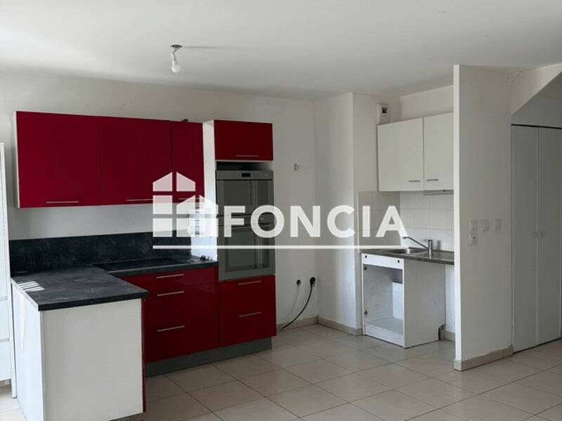 Maison à louer, 64m², MARSEILLE 3E