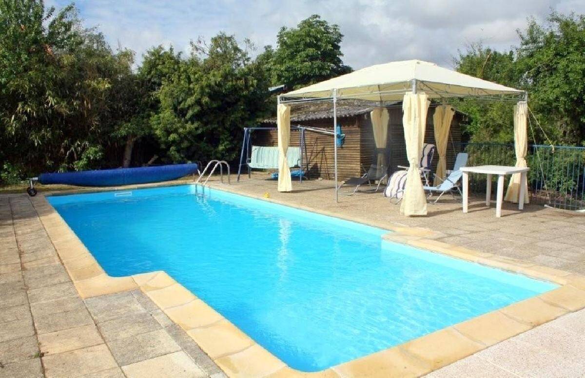 Maison à vendre, 125m², NANTEUIL EN VALLEE