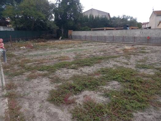 Terrain constructible viabilisé à vendre 166 000 € 673 m² de terrain Nissan-lez-Enserune 34440