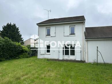 Pavillon à louer 760 € 6 pièces 5 chambres 111 m² Ouzouer-sur-Loire 45570