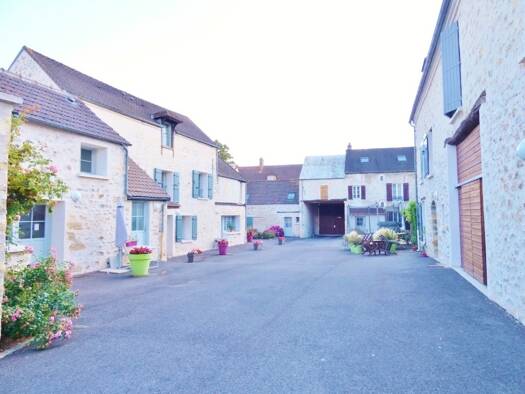 Maison à louer 1 500 € 4 pièces 3 chambres 85 m² Ennery 95300