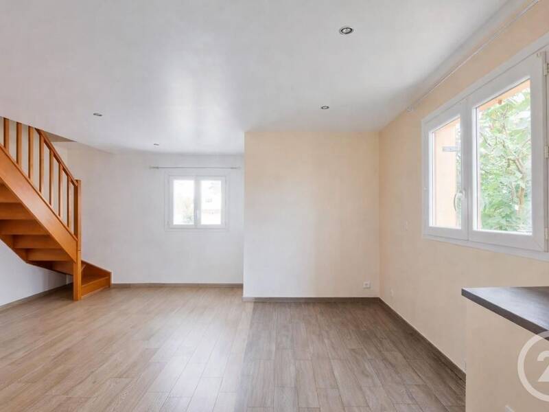 Maison à louer, 40m², LA COURNEUVE