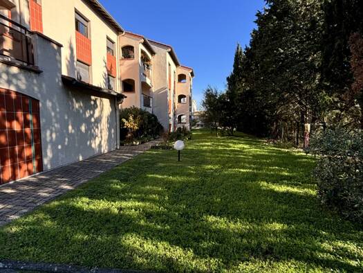 Appartement à vendre 298 000 € 6 pièces 4 chambres 187 m² Étage 3/3 Aucamville 31140