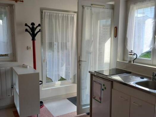Appartement à louer 440 € 1 pièce 27 m² Bel Air Dijon 21000