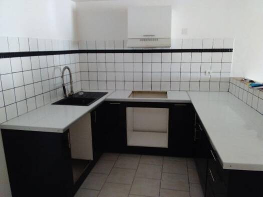 Appartement à louer 742 € 3 pièces 2 chambres 79,2 m² RDC Seillons-Source-d'Argens 83470