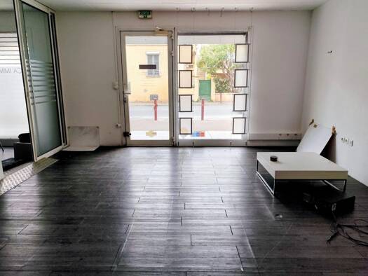 Local commercial à vendre 136 500 € Boulevars-Gare-Saint Leger-Chabrand Draguignan 83300