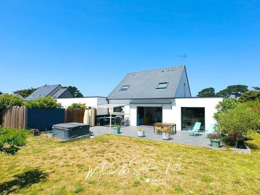 Maison à vendre 753 925 € 6 pièces 5 chambres 190 m² 955 m² de terrain Penvénan 22710