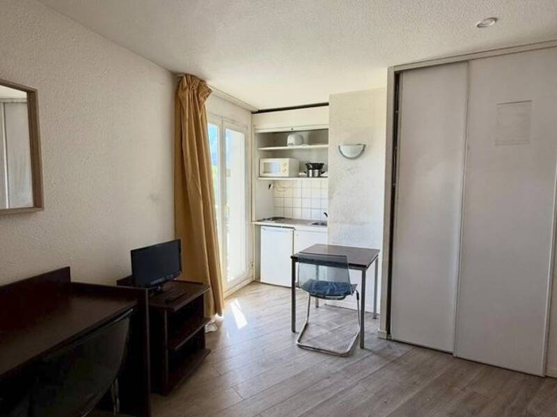 Maison à louer, 18m², COURBEVOIE