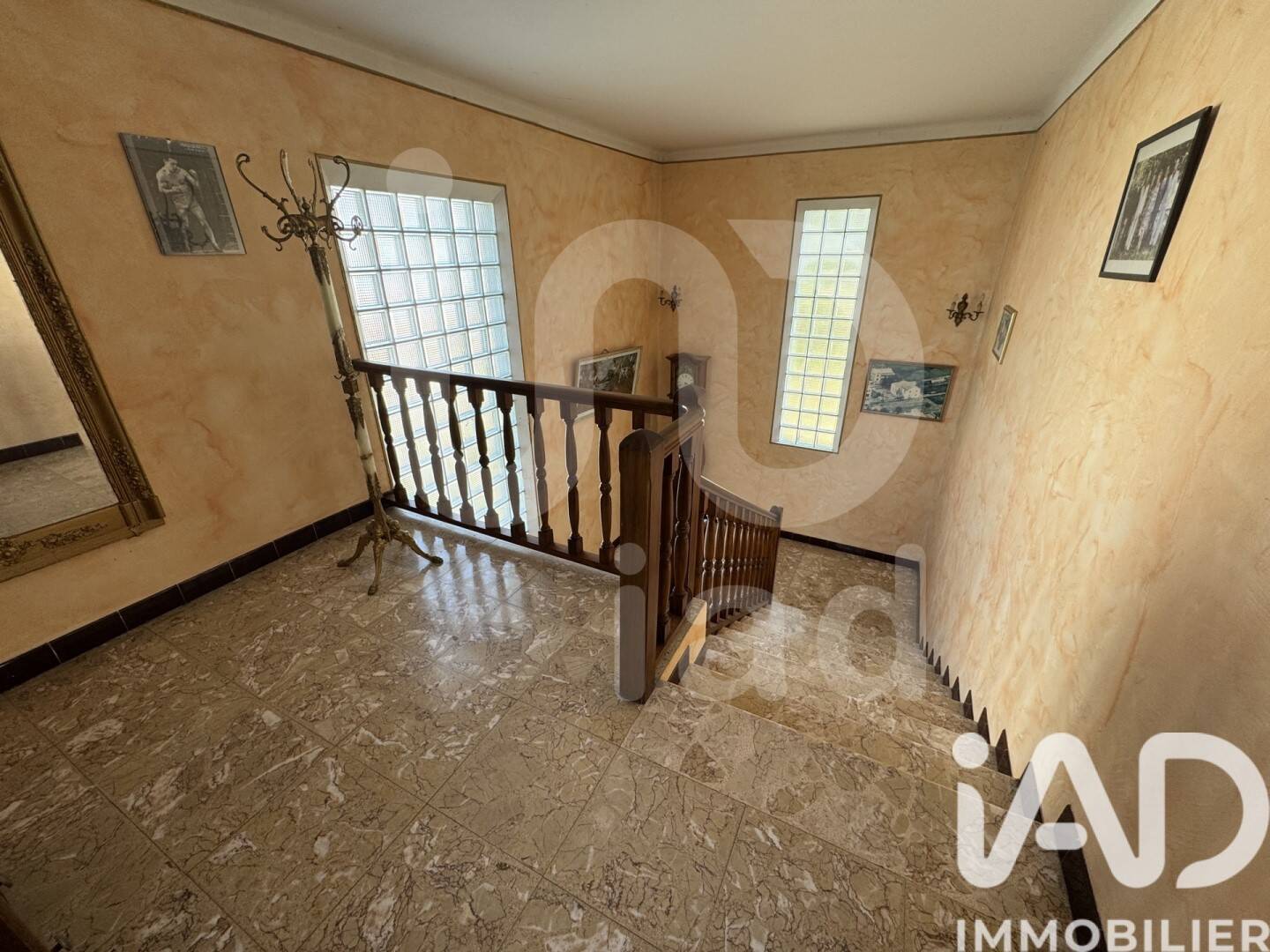 Maison à vendre, 172m², SAINT JULIEN LES ROSIERS
