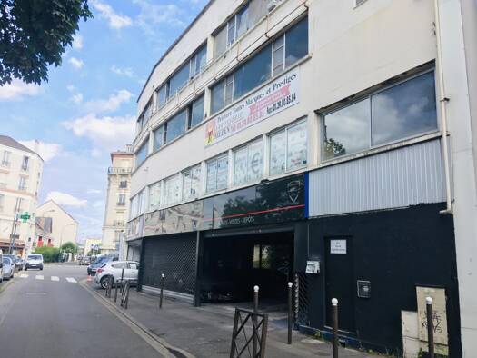 Local d'activités à vendre 1 750 000 € 2 530 m² d'espace de stockage Centre Ville-Calais Argenteuil 95100