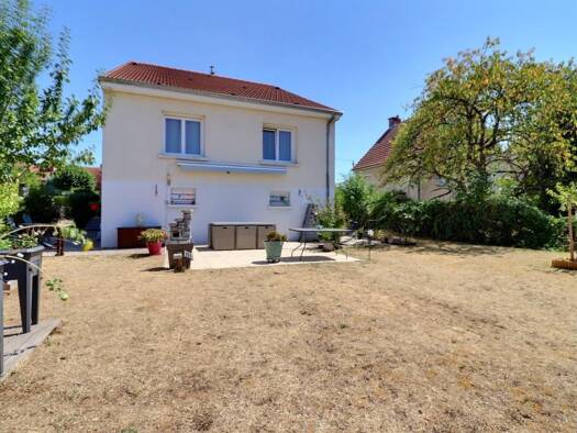Maison à vendre 260 000 € 5 pièces 4 chambres 112 m² 683 m² de terrain Nord Genlis 21110