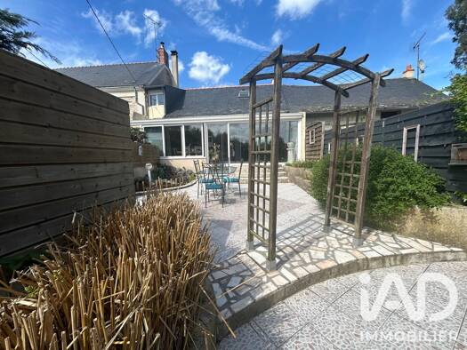 Maison à vendre 250 000 € 5 pièces 2 chambres 95 m² 1 129 m² de terrain Saint-Jean-de-la-Croix 49130