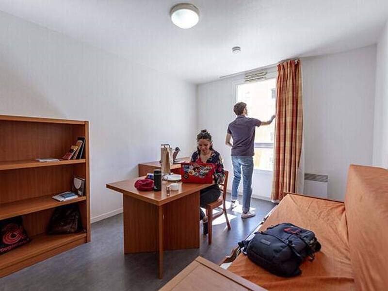 Maison à louer, 18m², IVRY SUR SEINE