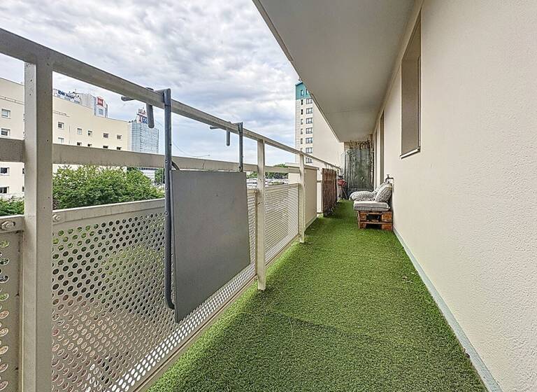 Appartement à vendre 389 000 € 3 pièces 2<br/>chambres 64 m²<br/>superficie 2/5<br/>étage Coutures-Édouard Vaillant Bagnolet 93170