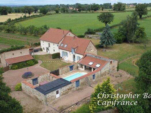 Maison à vendre 519 000 € 15 pièces 8 chambres 320 m² 3 761 m² de terrain Hyds 03600