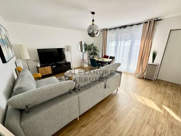 Appartement à vendre 195 000 € 2 pièces 1 chambre 47 m² 1er étage Mandres-les-Roses 94520