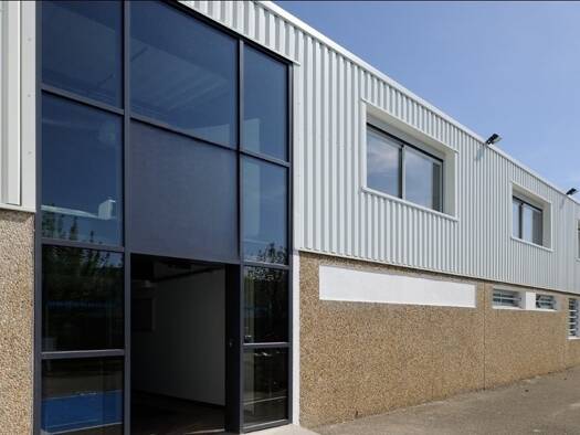 Local d'activités à vendre 1 999 000 € 2 637 m² d'espace de stockage Ouest Miribel 01700