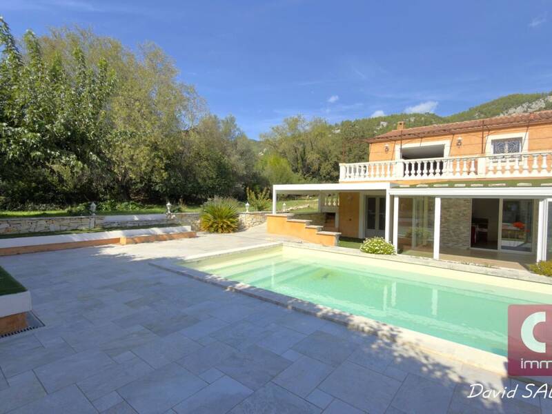 Maison à vendre, 163m², CUGES LES PINS