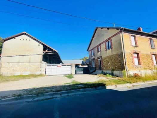 Maison à vendre 350 000 € 6 pièces 3 chambres 160 m² 2 265 m² de terrain Vieux-lès-Asfeld 08190