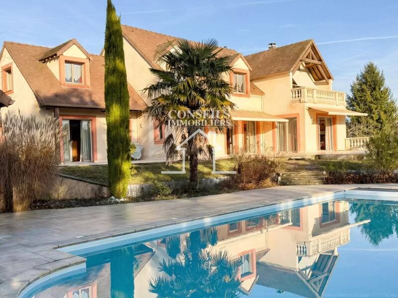 Maison à vendre, 237m², SAINT JULIEN DU SAULT