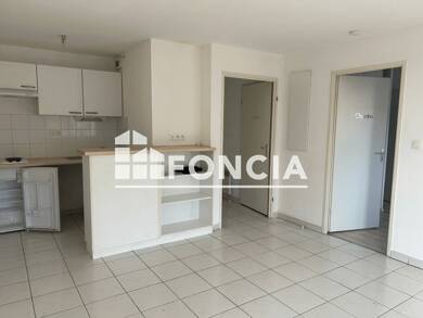 Appartement à louer 400 € 2 pièces 1 chambre 36,5 m² 1er étage Est Saint-Gaudens 31800
