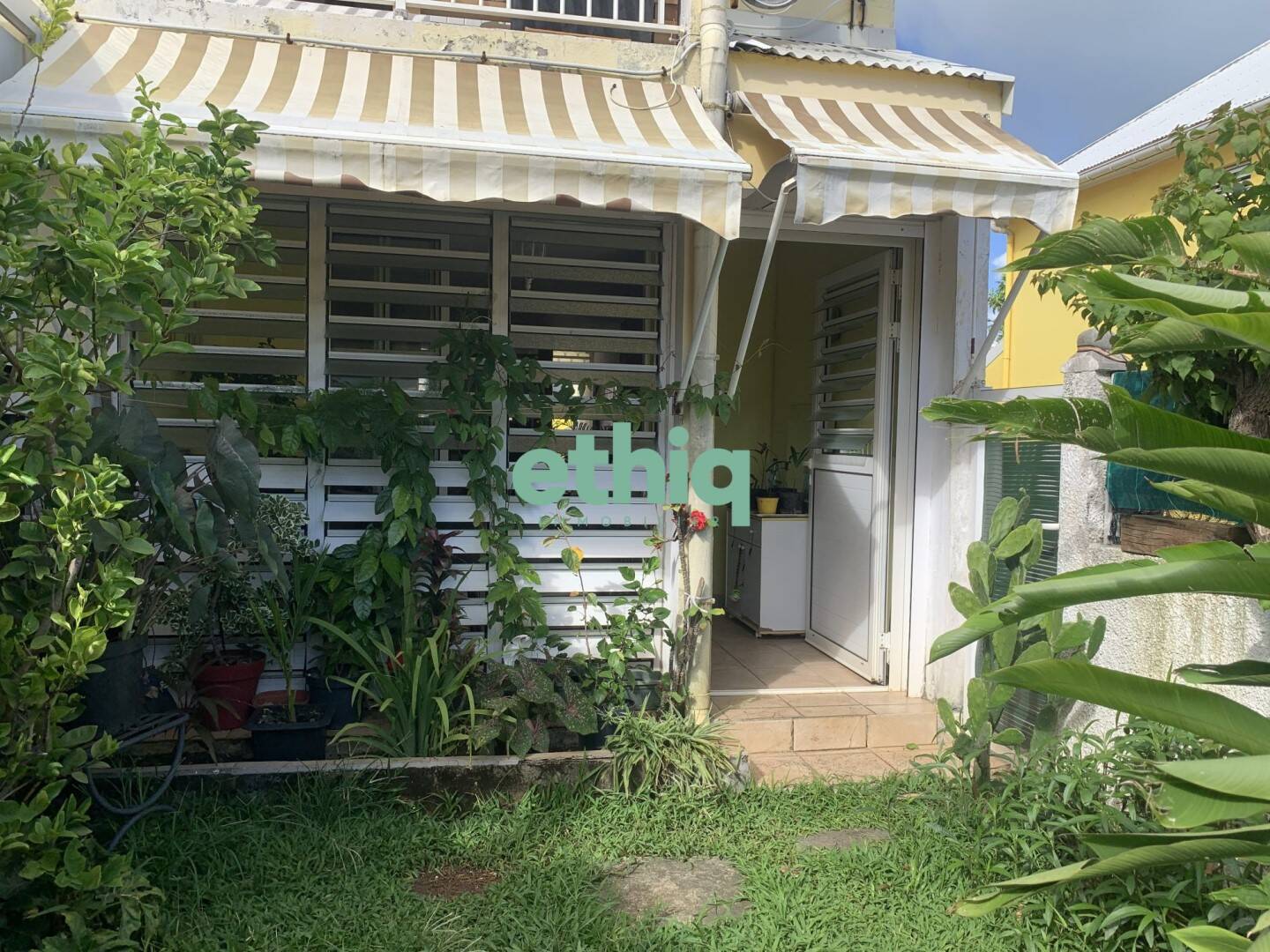 Maison à vendre, 104m², PETIT BOURG